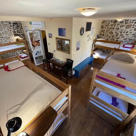 Tequila Bar (adults Only) 호스텔 *