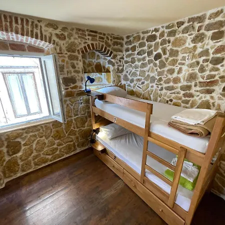 אכסניה Tequila Bar (adults Only) זאדאר