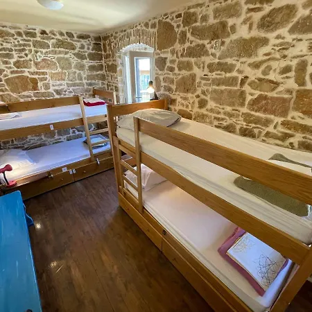 אכסניה Tequila Bar (adults Only)