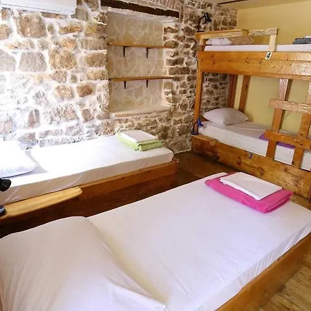 Tequila Bar (adults Only) אכסניה זאדאר