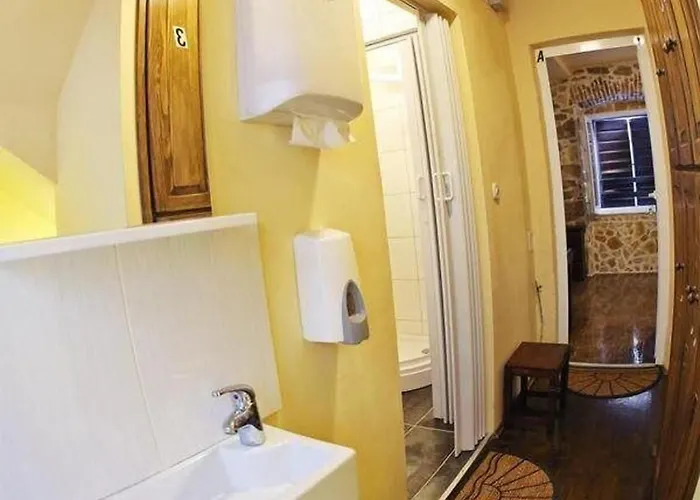 Tequila Bar (adults Only) * 자다르