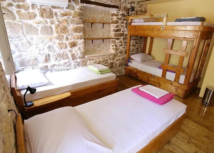 Tequila Bar (adults Only) Hostel Zadar